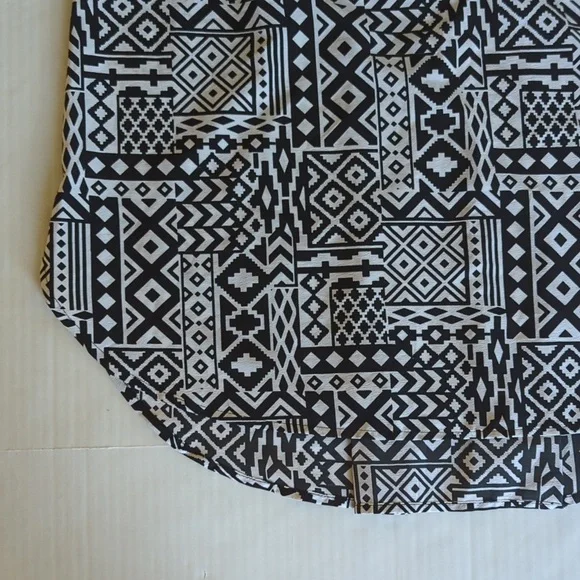 Faded Glory High Low Sleeveless Top XL Black White Pattern - Picture 10 of 14